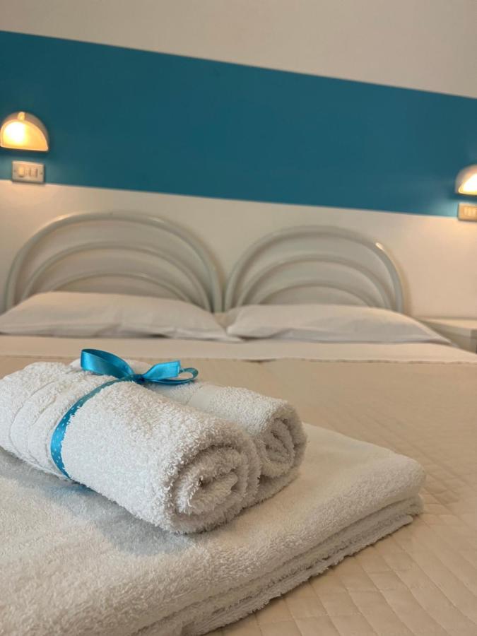 Albergo B&B Serafini Римини Экстерьер фото